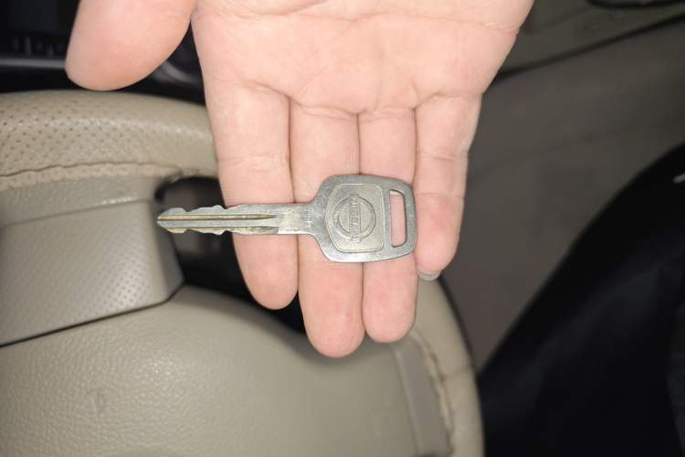 Used Nissan Sylphy 2016 Classic 1.6XE Automatic Comfort Edition Vehicle Key