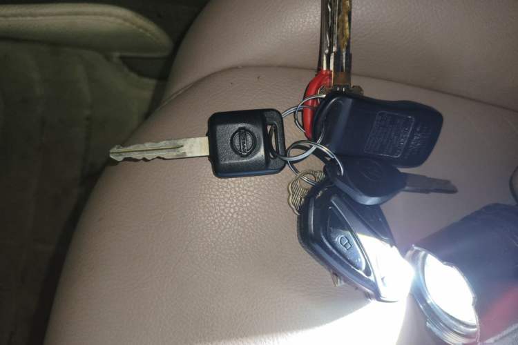 Used Nissan Sylphy 2016 Classic 1.6XE Automatic Comfort Edition Vehicle Key