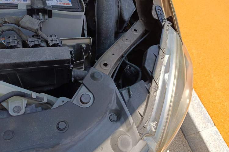 Used Nissan Sylphy 2016 1.6 XL CVT Luxury Edition Engine Bay Left