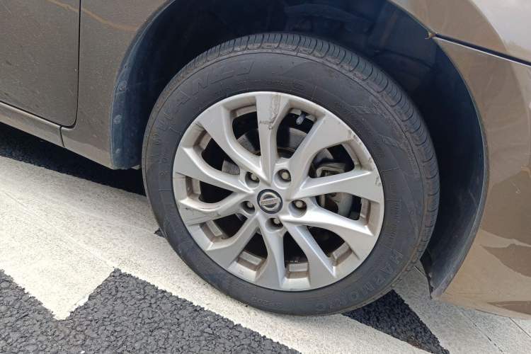 Used Nissan Sylphy 2016 1.6 XL CVT Luxury Edition Right Front Wheel Hub
