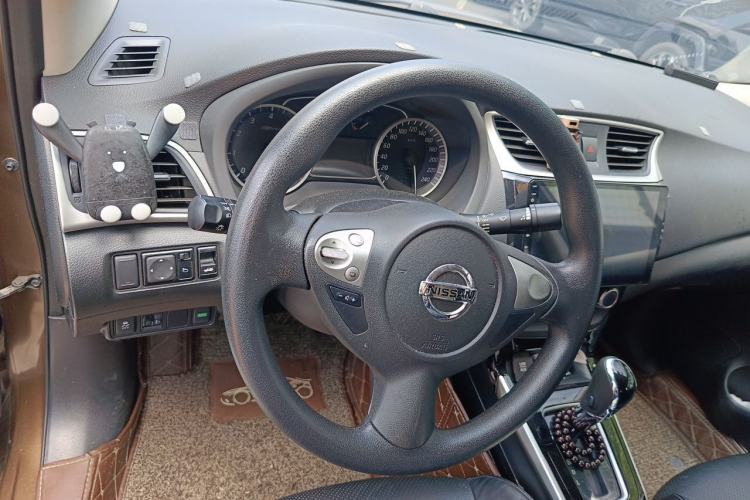 Used Nissan Sylphy 2016 1.6 XL CVT Luxury Edition Steering Wheel