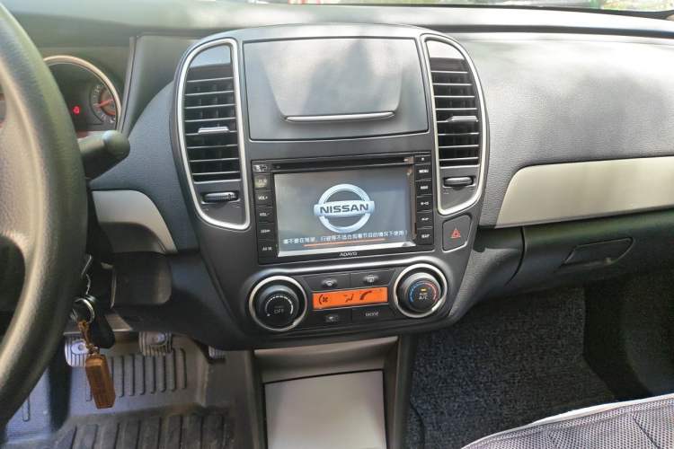 Used Nissan Sylphy 2016 Classic 1.6XE Manual Leading Edition Audio And AC Panel
