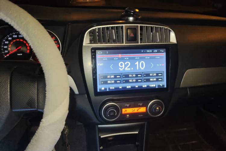 Used Nissan Sylphy 2016 Classic 1.6XE Manual Leading Edition Audio And AC Panel
