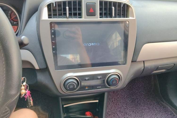 Used Nissan Sylphy 2016 Classic 1.6XE Manual Leading Edition Audio And AC Panel