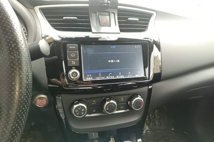 Used Nissan Sylphy 2016 1.6XV CVT Smart Enjoyment Version Audio And AC Panel