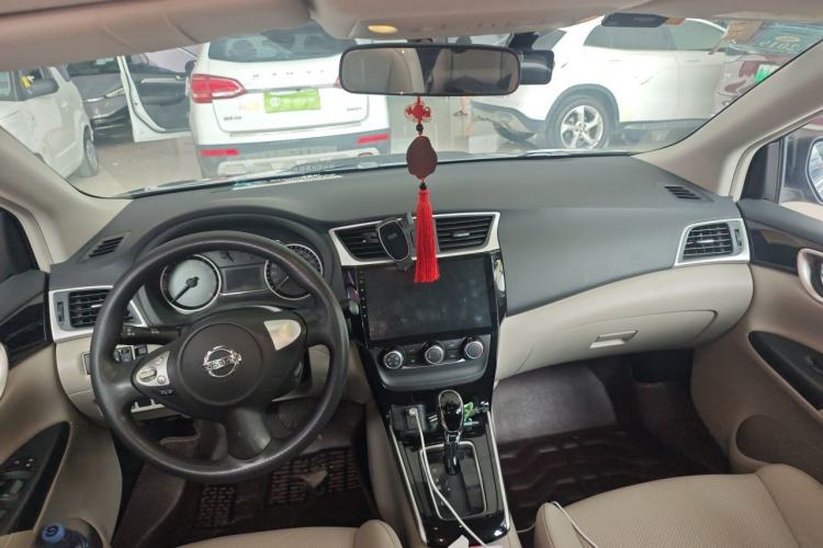 Used Nissan Sylphy 2016 1.6 XL CVT Luxury Edition Center Console