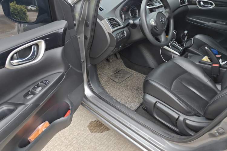 Used Nissan Sylphy 2016 1.6 XL CVT Deluxe Edition Driver Seat