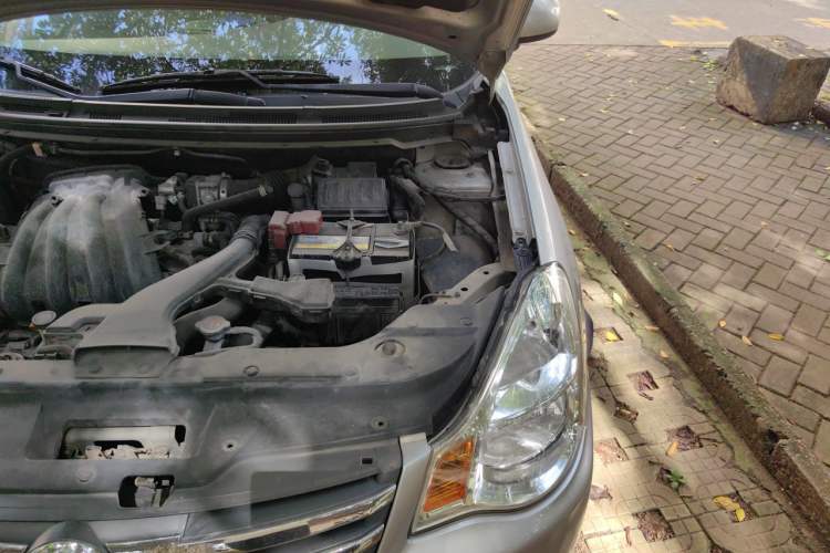 Used Nissan Sylphy 2016 Classic 1.6XE Manual Leading Edition Engine Bay Left