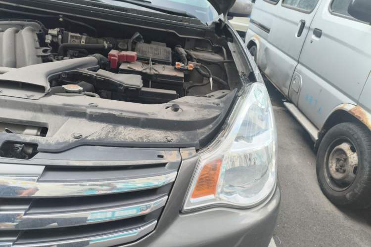 Used Nissan Sylphy 2016 Classic 1.6XE Manual Leading Edition Engine Bay Left