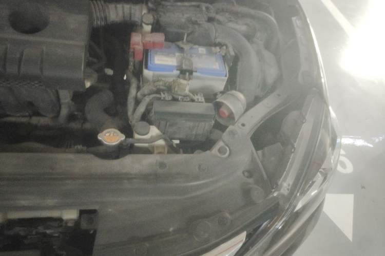 Used Nissan Sylphy 2016 1.6XV CVT Smart Enjoyment Version Engine Bay Left