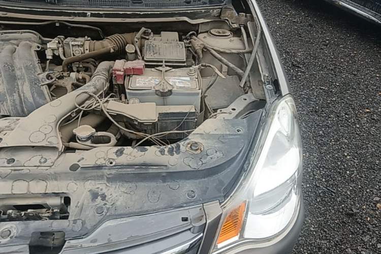Used Nissan Sylphy  Engine Bay Left