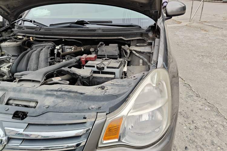 Used Nissan Sylphy 2016 Classic 1.6XE Manual Comfort Edition Engine Bay Left