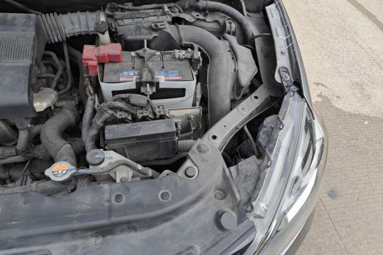 Used Nissan Sylphy 2016 1.6 XL CVT Deluxe Edition Engine Bay Left