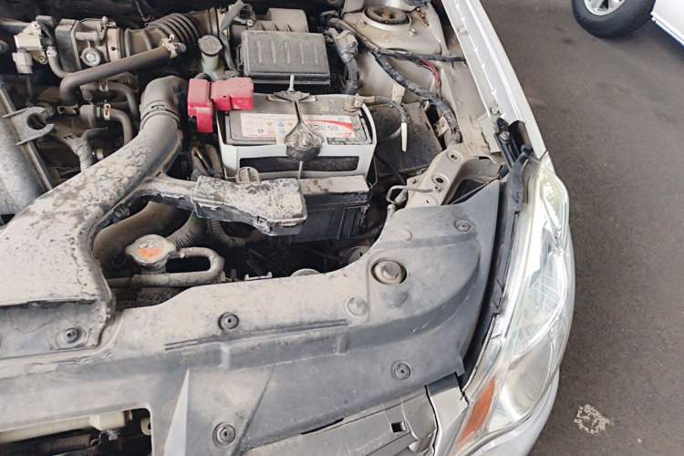 Used Nissan Sylphy 2016 Classic 1.6XE Automatic Leading Edition Engine Bay Left