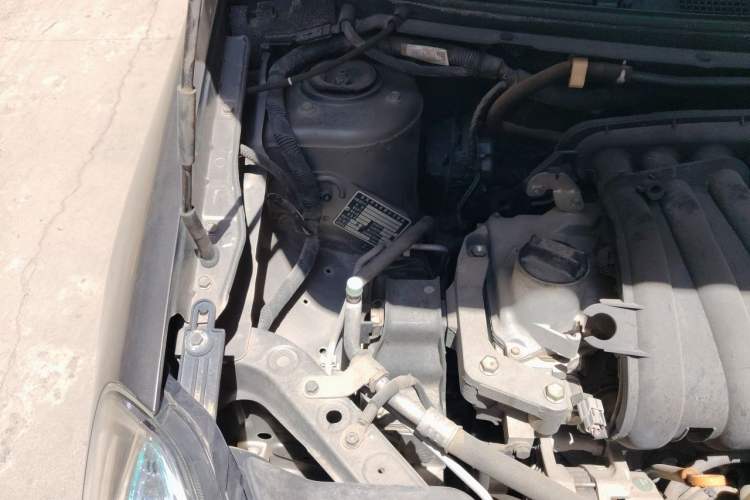 Used Nissan Sylphy 2016 Classic 1.6XE Manual Leading Edition Engine Bay Right