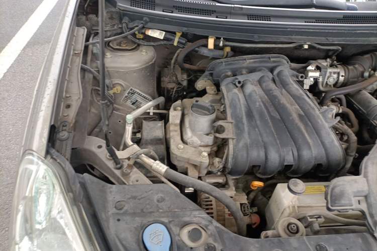 Used Nissan Sylphy 2016 Classic 1.6XE Manual Comfort Edition Engine Bay Right