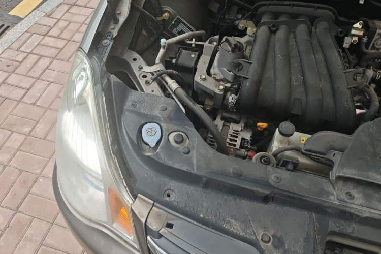 Used Nissan Sylphy 2016 Classic 1.6XE Manual Comfort Edition Engine Bay Right