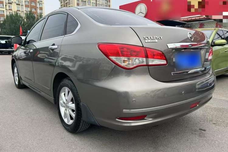 Used Nissan Sylphy 2016 Classic 1.6XE Manual Leading Edition Exterior 3