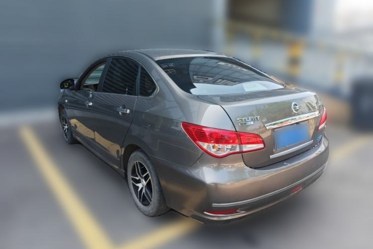 Used Nissan Sylphy 2016 Classic 1.6XE Manual Comfort Edition Exterior 3