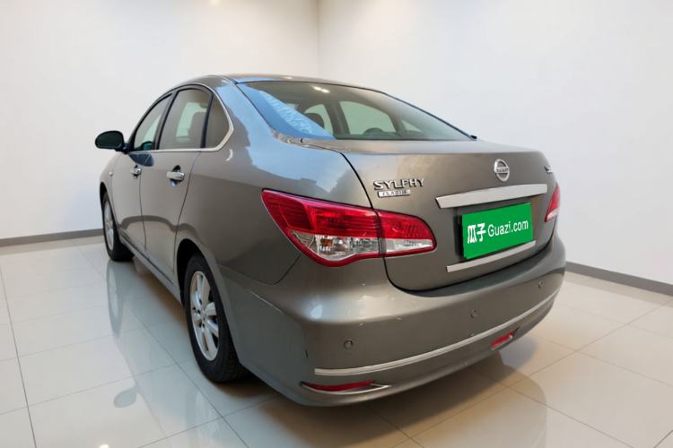 Used Nissan Sylphy 2016 Classic 1.6XE Automatic Leading Edition Exterior 3