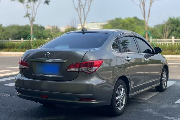 Used Nissan Sylphy 2016 Classic 1.6XE Automatic Leading Edition Exterior 4