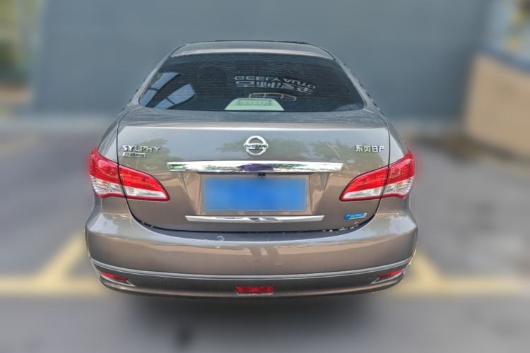 Used Nissan Sylphy 2016 Classic 1.6XE Manual Comfort Edition Exterior 4