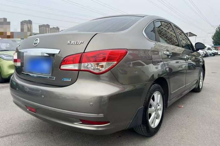 Used Nissan Sylphy 2016 Classic 1.6XE Manual Leading Edition Exterior 5
