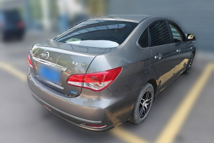 Used Nissan Sylphy 2016 Classic 1.6XE Manual Comfort Edition Exterior 5