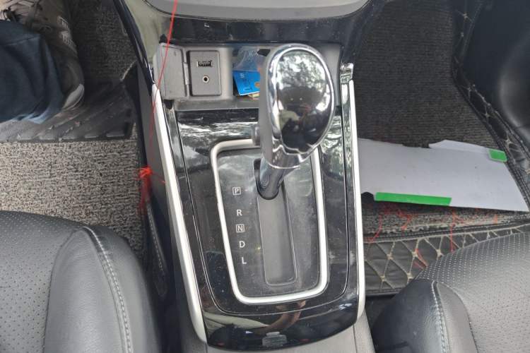 Used Nissan Sylphy 2016 1.6XV CVT Smart Enjoyment Version Gear Lever