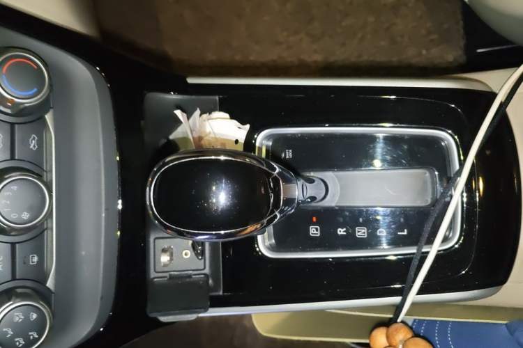 Used Nissan Sylphy 2016 1.6XV CVT Smart Enjoyment Version Gear Lever