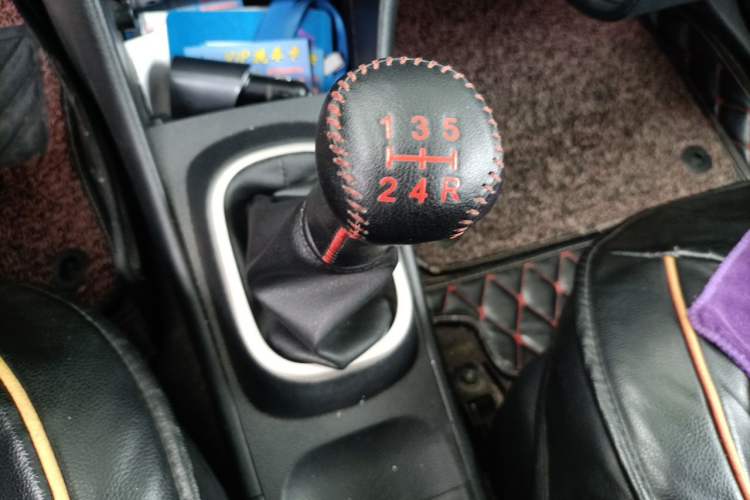 Used Nissan Sylphy 2016 Classic 1.6XE Manual Comfort Edition Gear Lever