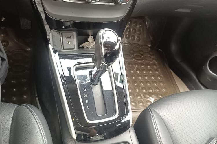 Used Nissan Sylphy 2016 1.6XV CVT Smart Enjoyment Version Gear Lever