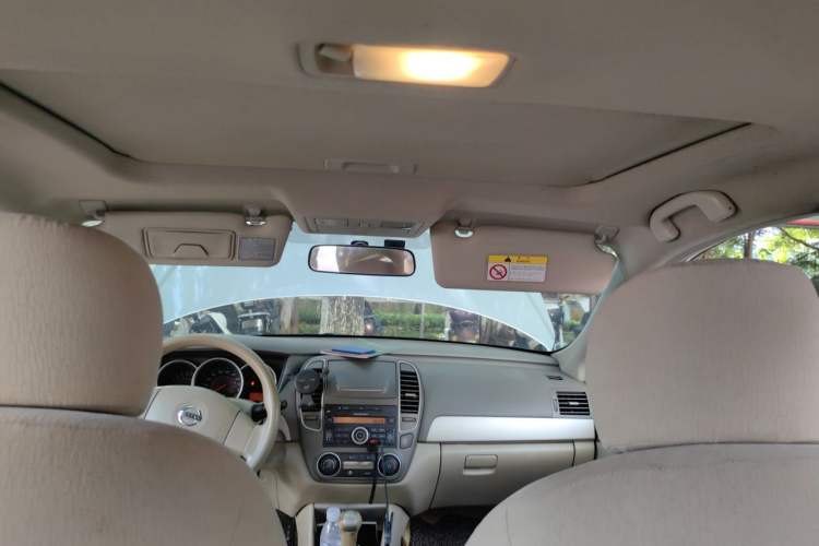 Used Nissan Sylphy 2016 Classic 1.6XE Manual Leading Edition Headliner