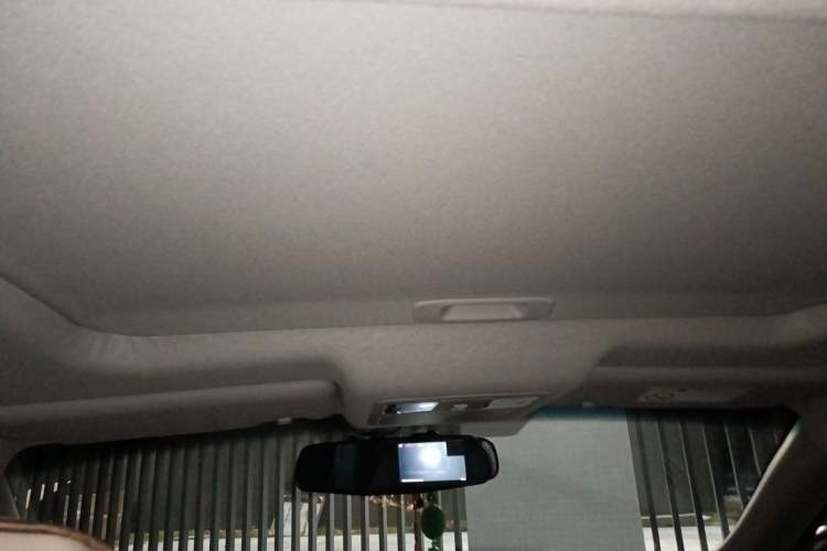 Used Nissan Sylphy 2016 Classic 1.6XE Manual Leading Edition Headliner