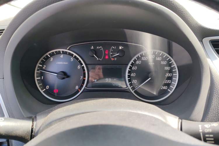 Used Nissan Sylphy 2016 1.6 XL Manual Luxury Edition Instrument Cluster