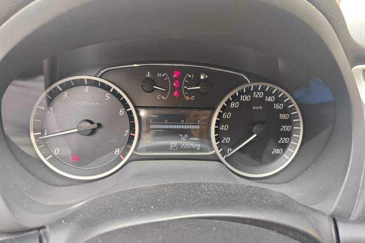 Used Nissan Sylphy 2016 1.6 XL CVT Deluxe Edition Instrument Cluster