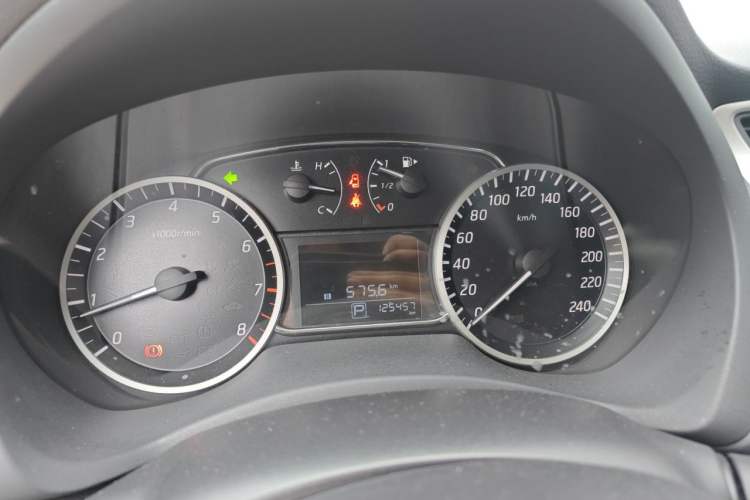Used Nissan Sylphy 2016 1.6 XL CVT Deluxe Edition Instrument Cluster