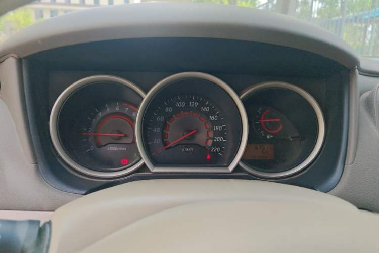 Used Nissan Sylphy 2016 Classic 1.6XE Manual Leading Edition Instrument Cluster