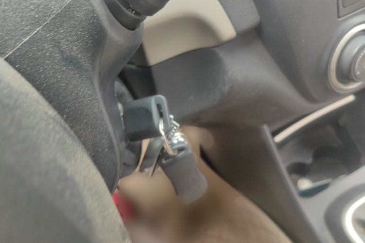 Used Nissan Sylphy 2016 Classic 1.6XE Manual Comfort Edition Interior 1