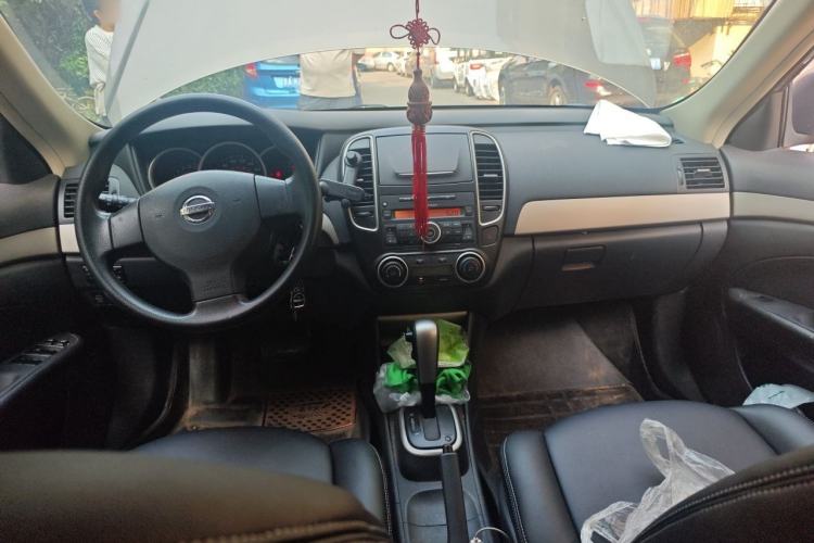 Used Nissan Sylphy 2016 Classic 1.6XE Automatic Leading Edition Interior 2