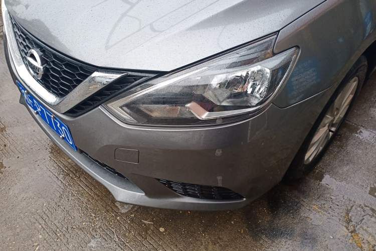 Used Nissan Sylphy 2016 1.6XE CVT Comfort Edition Left Front Headlight