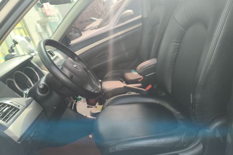 Used Nissan Sylphy 2016 Classic 1.6XE Manual Leading Edition Left Front Seat