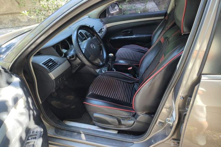 Used Nissan Sylphy 2016 Classic 1.6XE Manual Leading Edition Left Front Seat