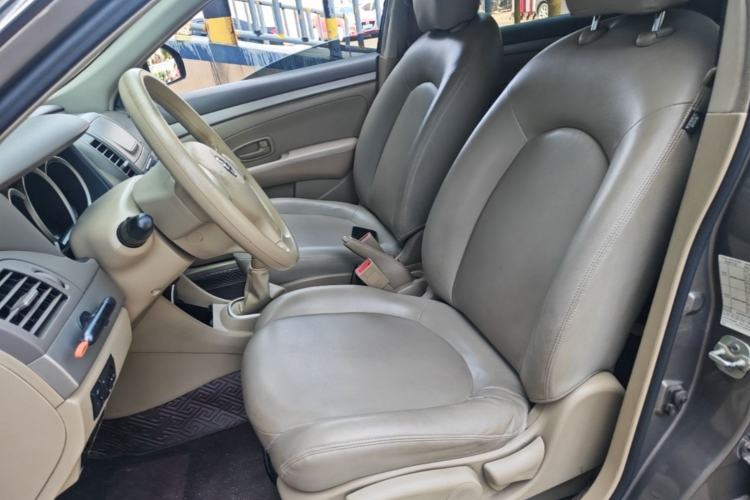 Used Nissan Sylphy 2016 Classic 1.6XE Manual Comfort Edition Left Front Seat