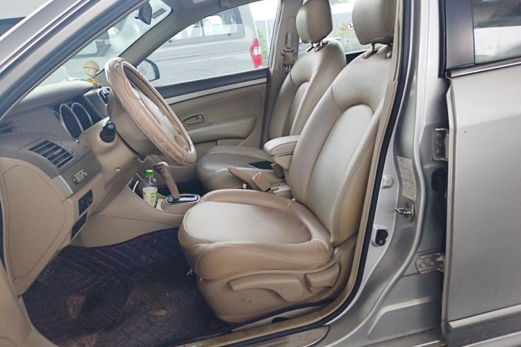 Used Nissan Sylphy 2016 Classic 1.6XE Automatic Leading Edition Left Front Seat