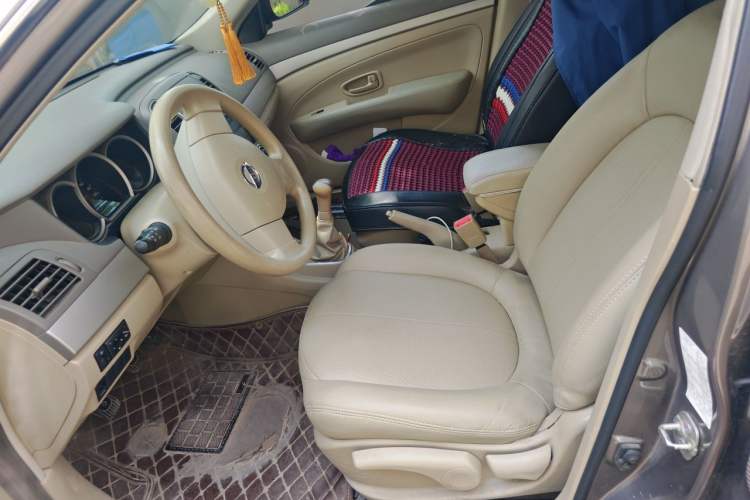 Used Nissan Sylphy 2016 Classic 1.6XE Manual Leading Edition Left Front Seat