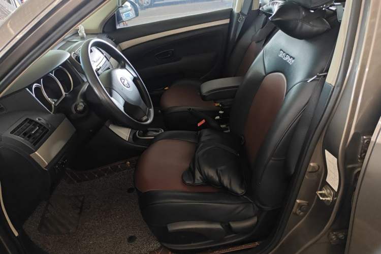 Used Nissan Sylphy 2016 Classic 1.6XE Automatic Comfort Edition Left Front Seat