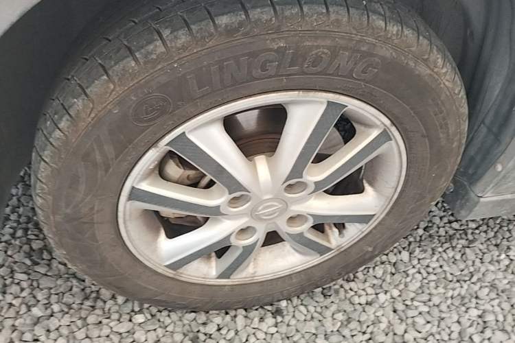 Used Nissan Sylphy 2016 Classic 1.6XE Automatic Leading Edition Left Front Wheel Hub