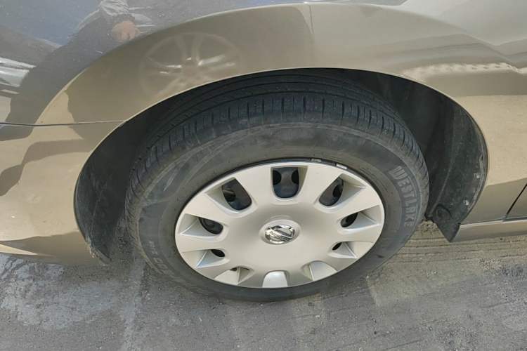 Used Nissan Sylphy 2016 Classic 1.6XE Automatic Comfort Edition Left Front Wheel Hub