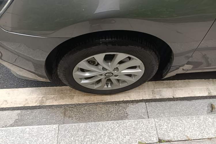 Used Nissan Sylphy 2016 1.6XV CVT Smart Enjoyment Version Left Front Wheel Hub